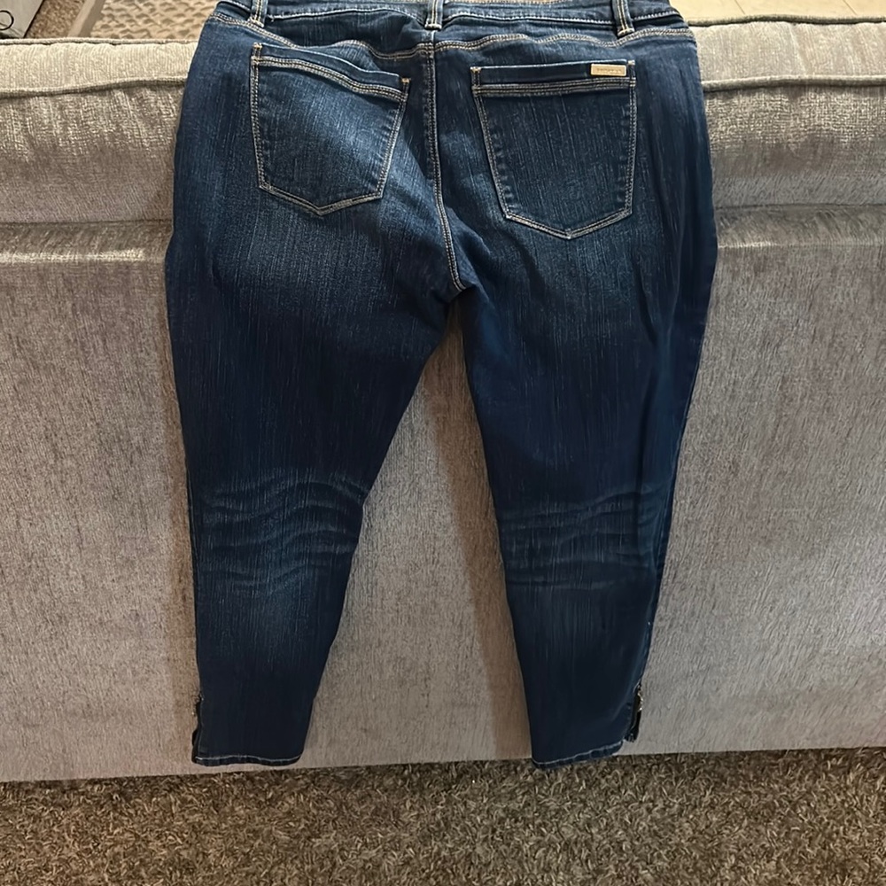 White House black market jeans size 4 regular